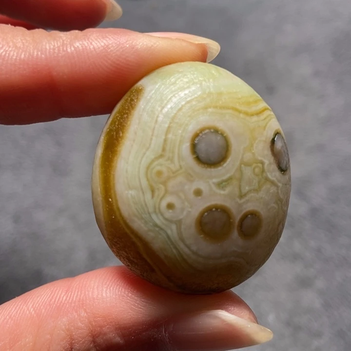 玛瑙/玉髓未镶嵌珠宝奇石