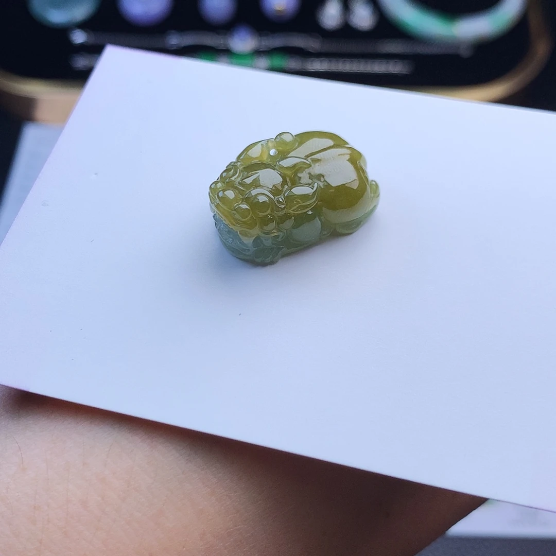 翡翠未镶嵌挂件48小时鉴赏期  貔貅