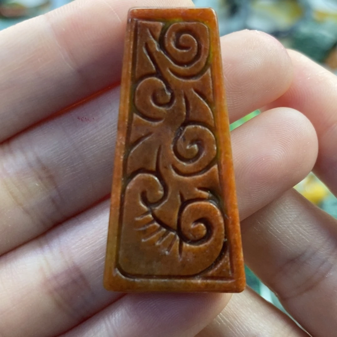 翡翠未镶嵌颈饰吊坠