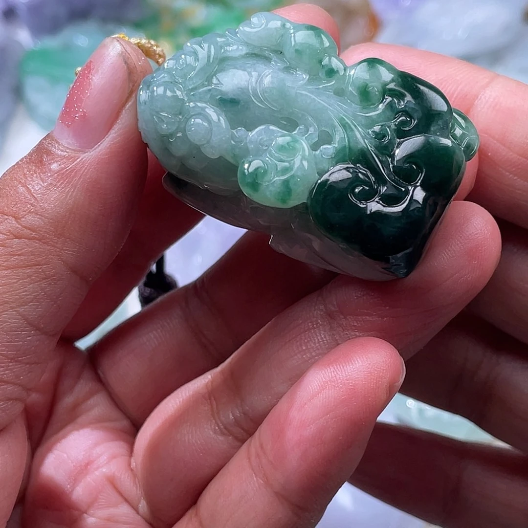 翡翠未镶嵌颈饰翡玉缘翡翠