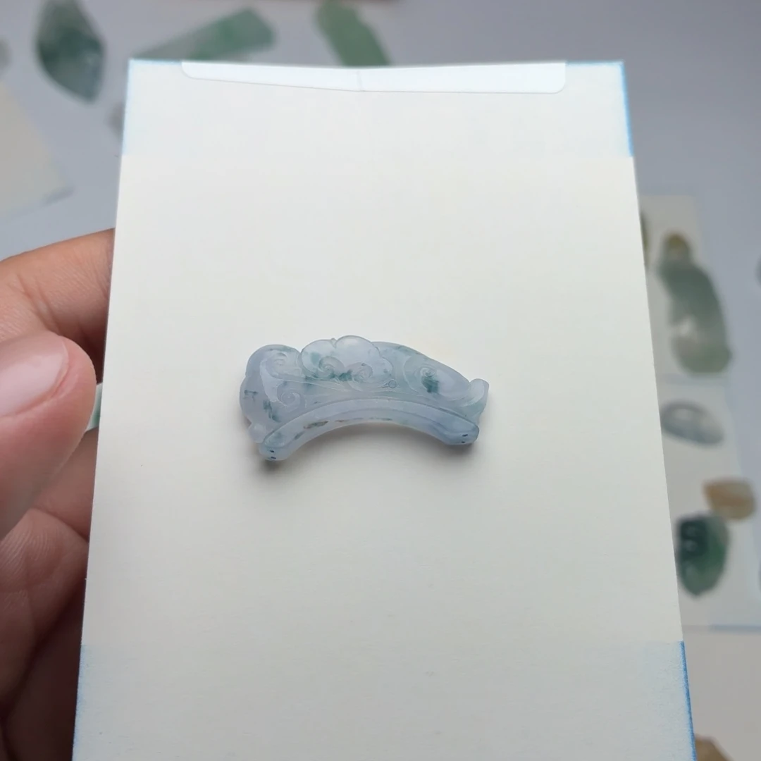 定制翡翠未镶嵌小*蔡天然翡翠A货