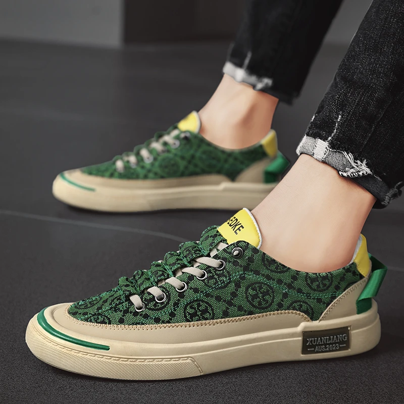 精选2025男士夏季帆布鞋格子低帮胶粘百搭休闲潮流布鞋运动鞋