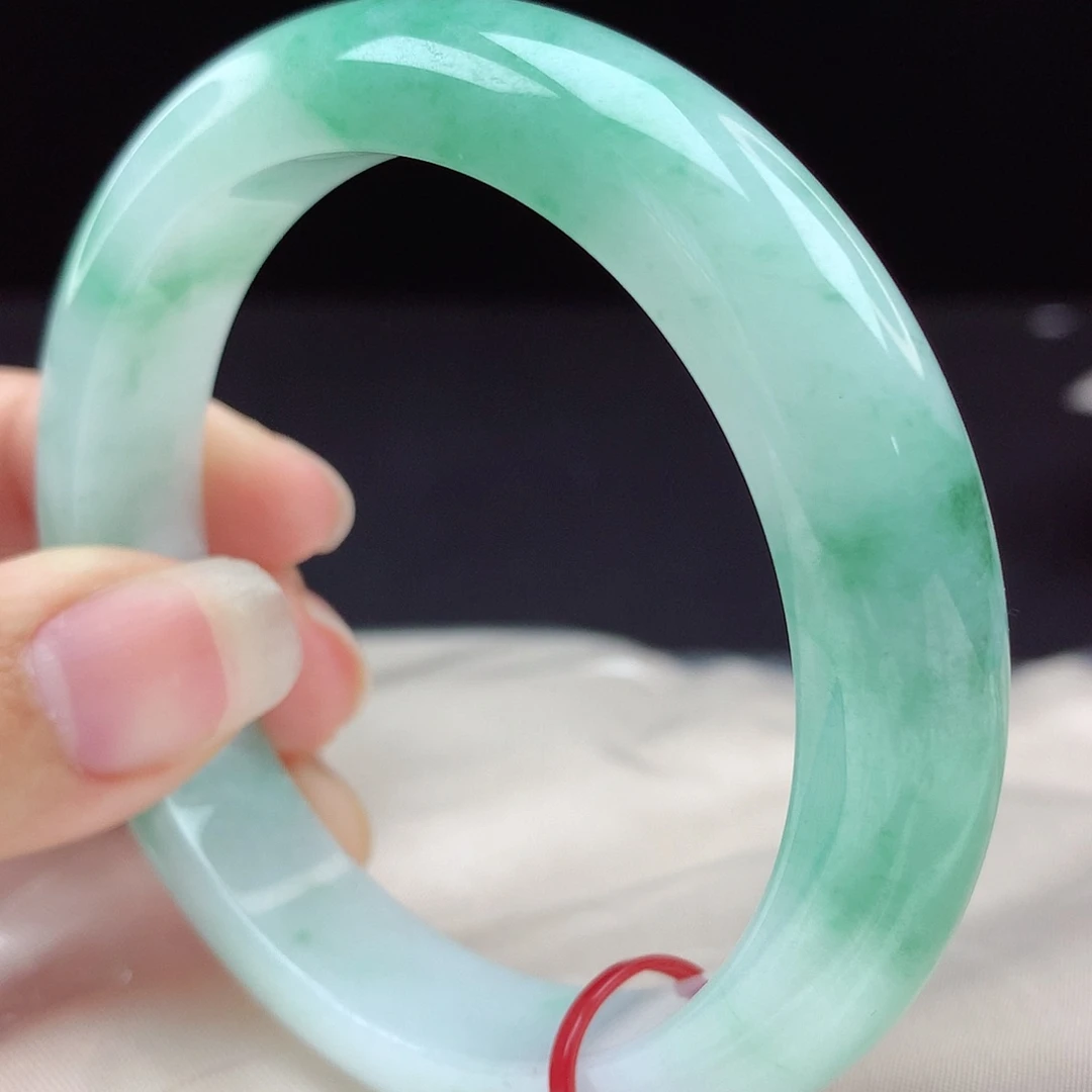 未镶嵌手镯翡翠96814，