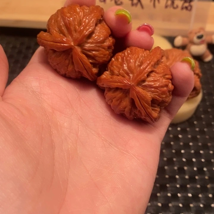 文玩核桃把件孤**赏白狮子 35.36