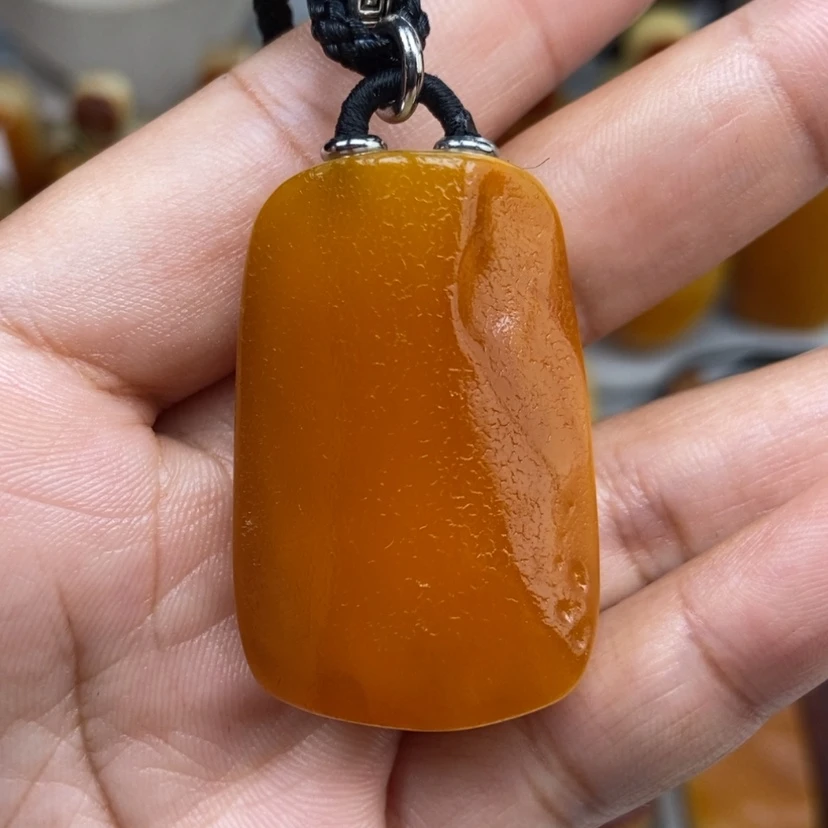 【闪购商品】琥珀颈饰未镶嵌