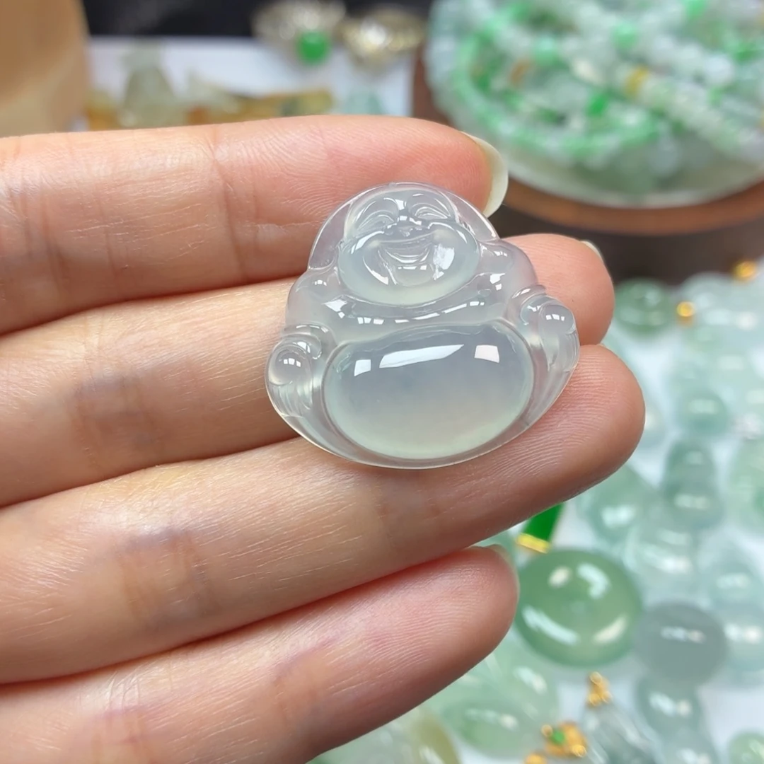 翡翠未镶嵌颈饰佛公