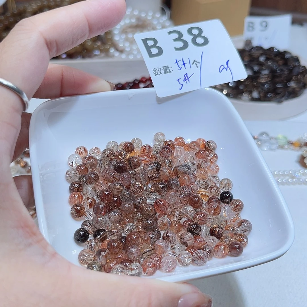 水晶未镶嵌珠宝半成品B38。