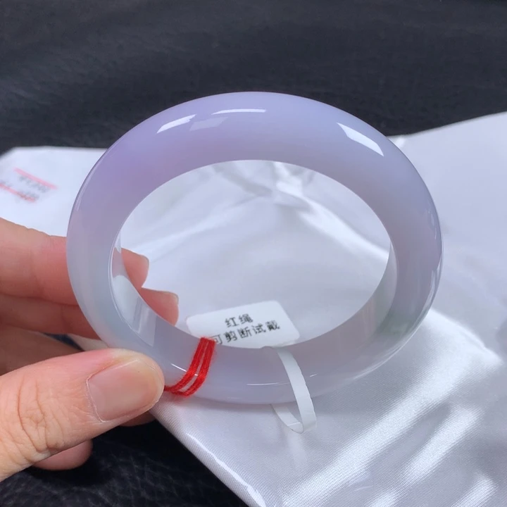翡翠未镶嵌手镯