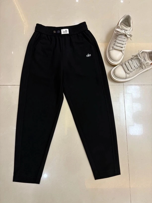 8889小米格棉八分哈伦裤，82裤长