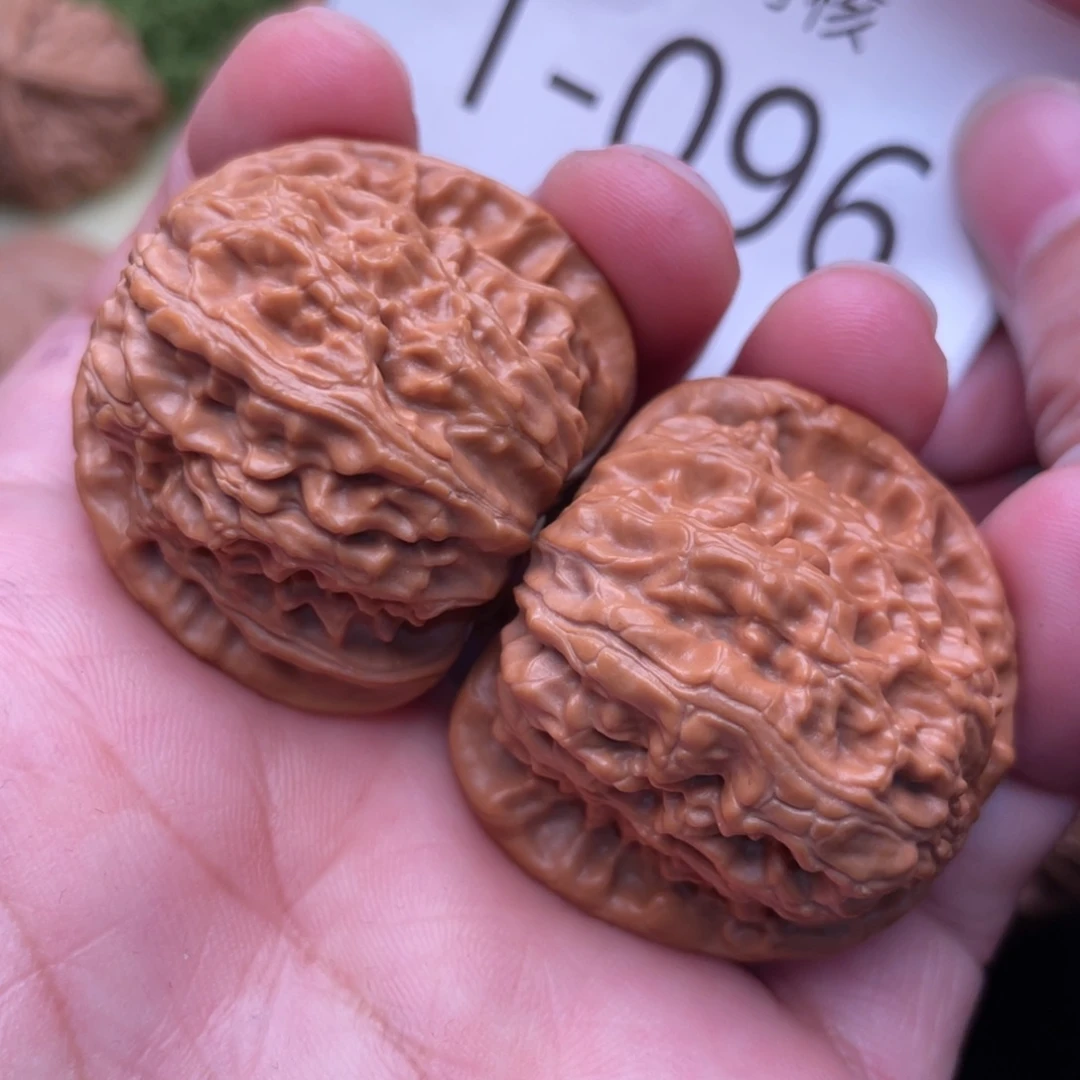 文玩核桃把件手捻白36