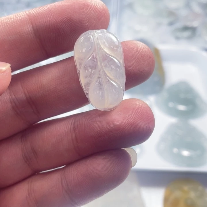 翡翠未镶嵌颈饰翡翠叶子