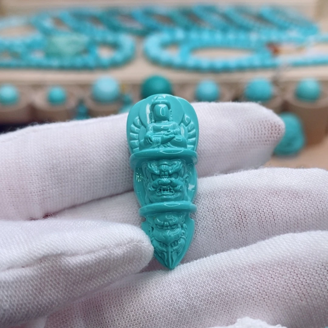 绿松石未镶嵌珠宝奇石