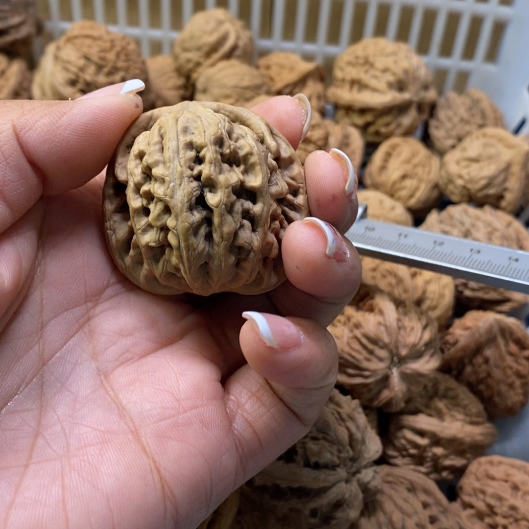 子***鱼吊坠文玩核桃红锦鲤