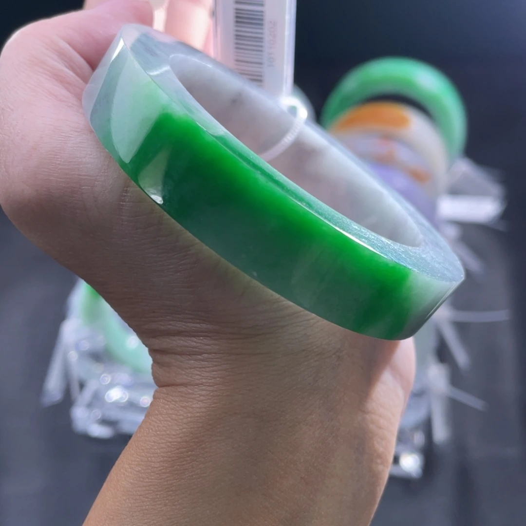 定制翡翠未镶嵌正圈