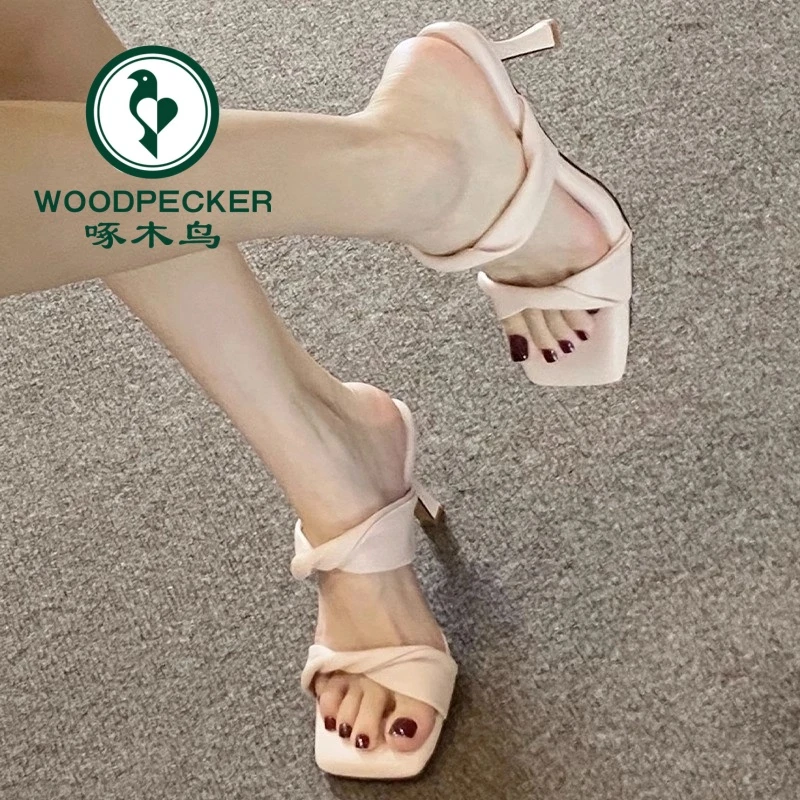 啄木鸟2025新款百搭踩屎感高跟鞋凉鞋脚舒服方头细跟一字带凉拖鞋
