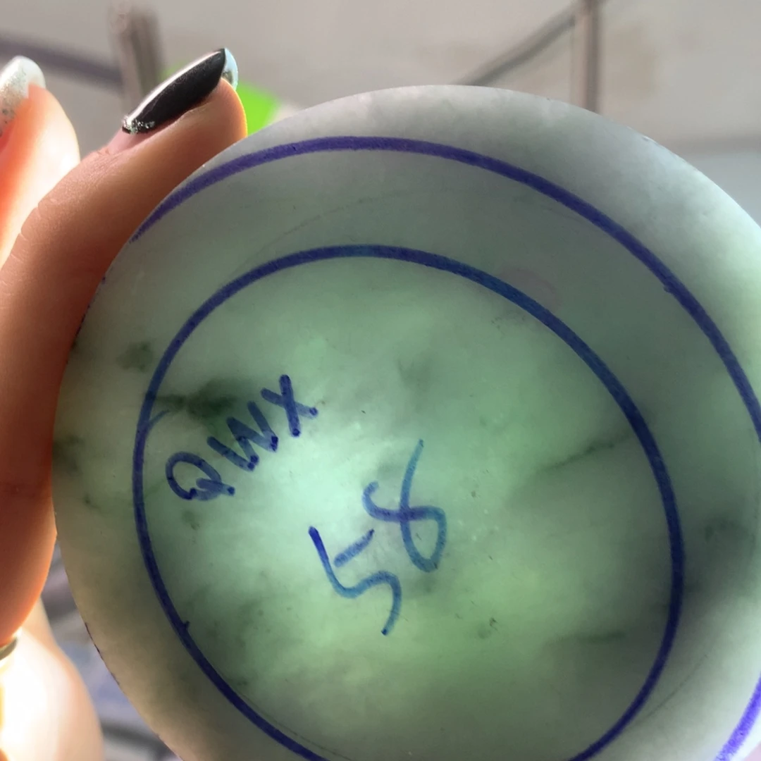 定制翡翠未镶嵌翡翠手镯