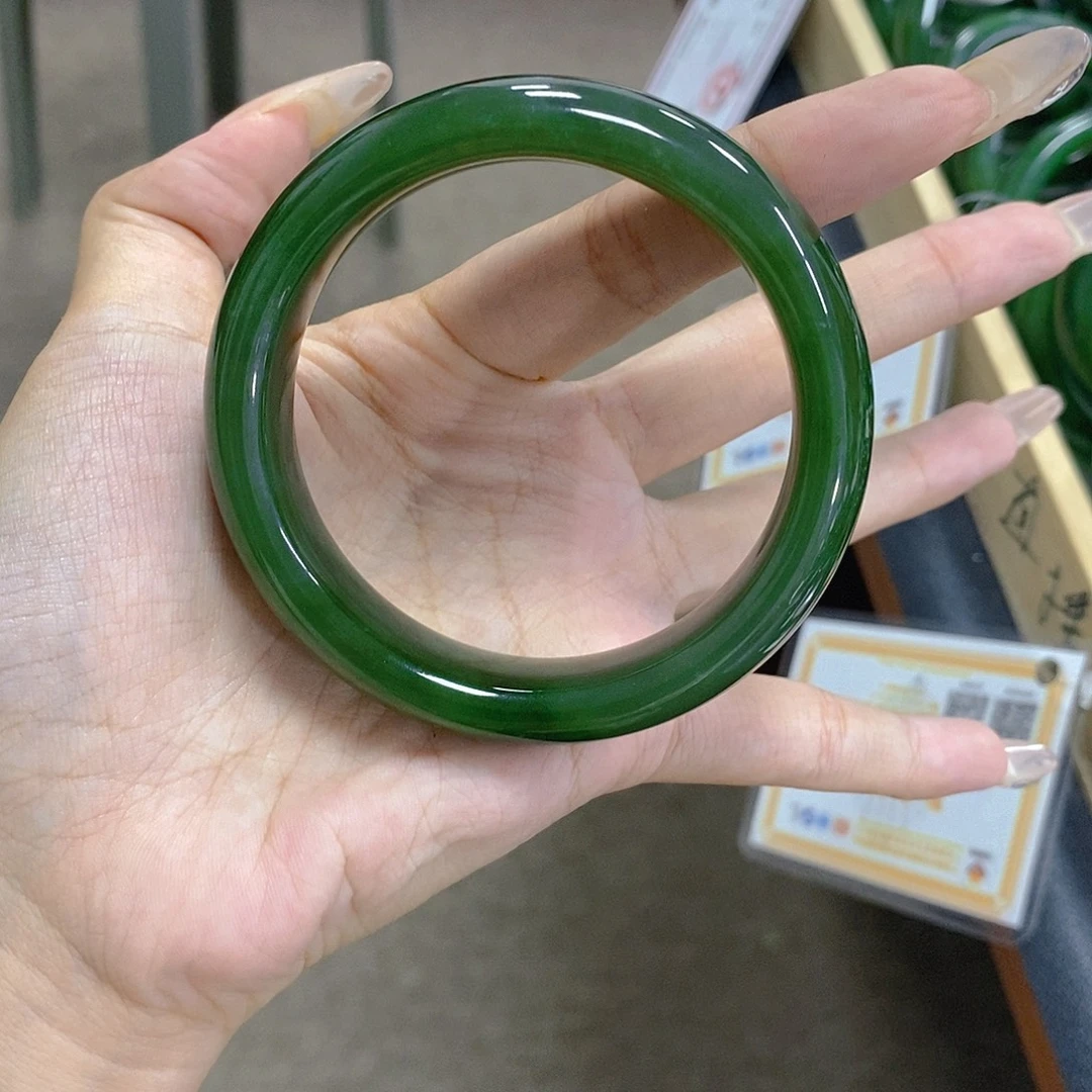 林***景和田玉未镶嵌手链