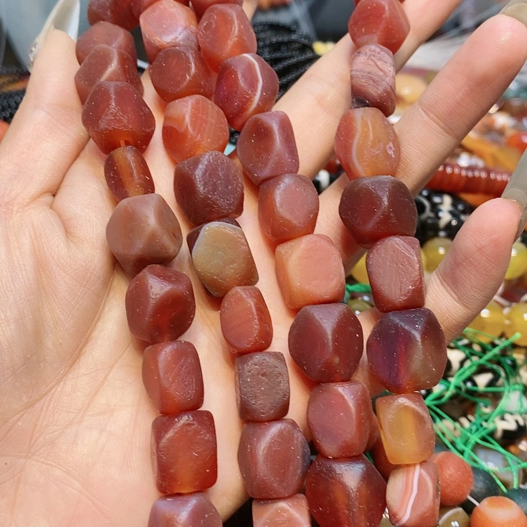 散珠玛瑙/玉髓橘皮八棱一条