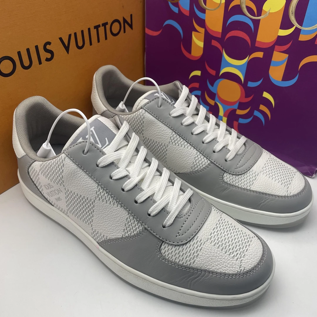 95新 LouisVuitton/路易威登 40欧码 灰色棋盘格时尚板鞋休闲鞋