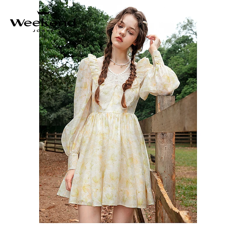 卓雅周末蕾丝绣花拼接收腰泡泡袖连衣裙Q240904A