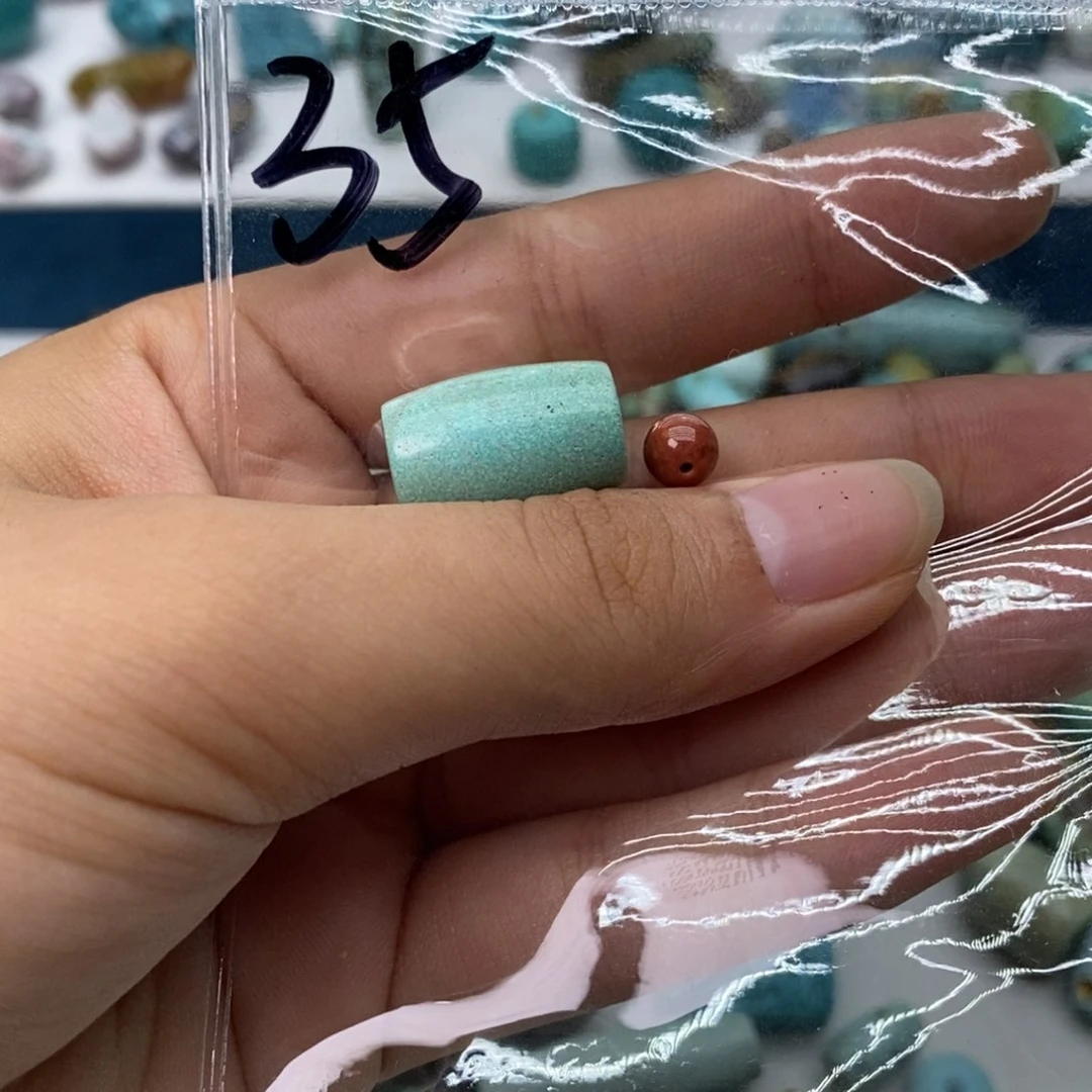 你***过南红玛瑙未镶嵌珠宝奇石