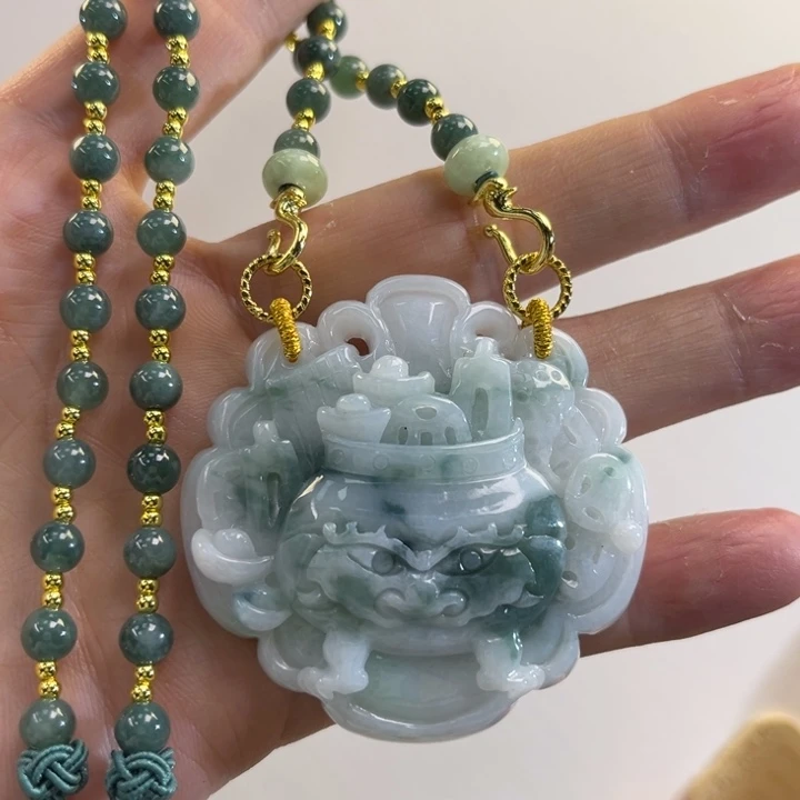 翡翠吊坠(赠链)未镶嵌代编织