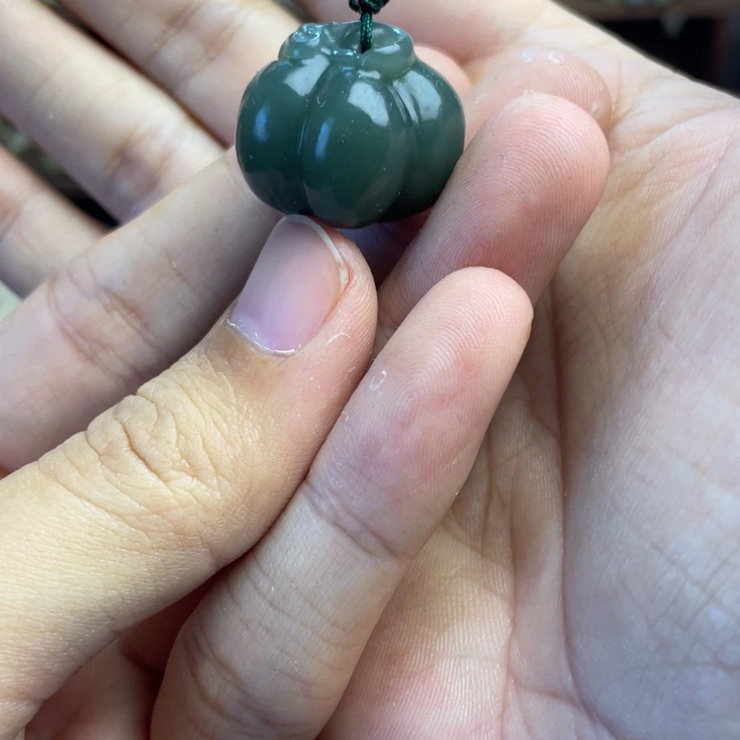 和田玉未镶嵌吊坠(不含链)