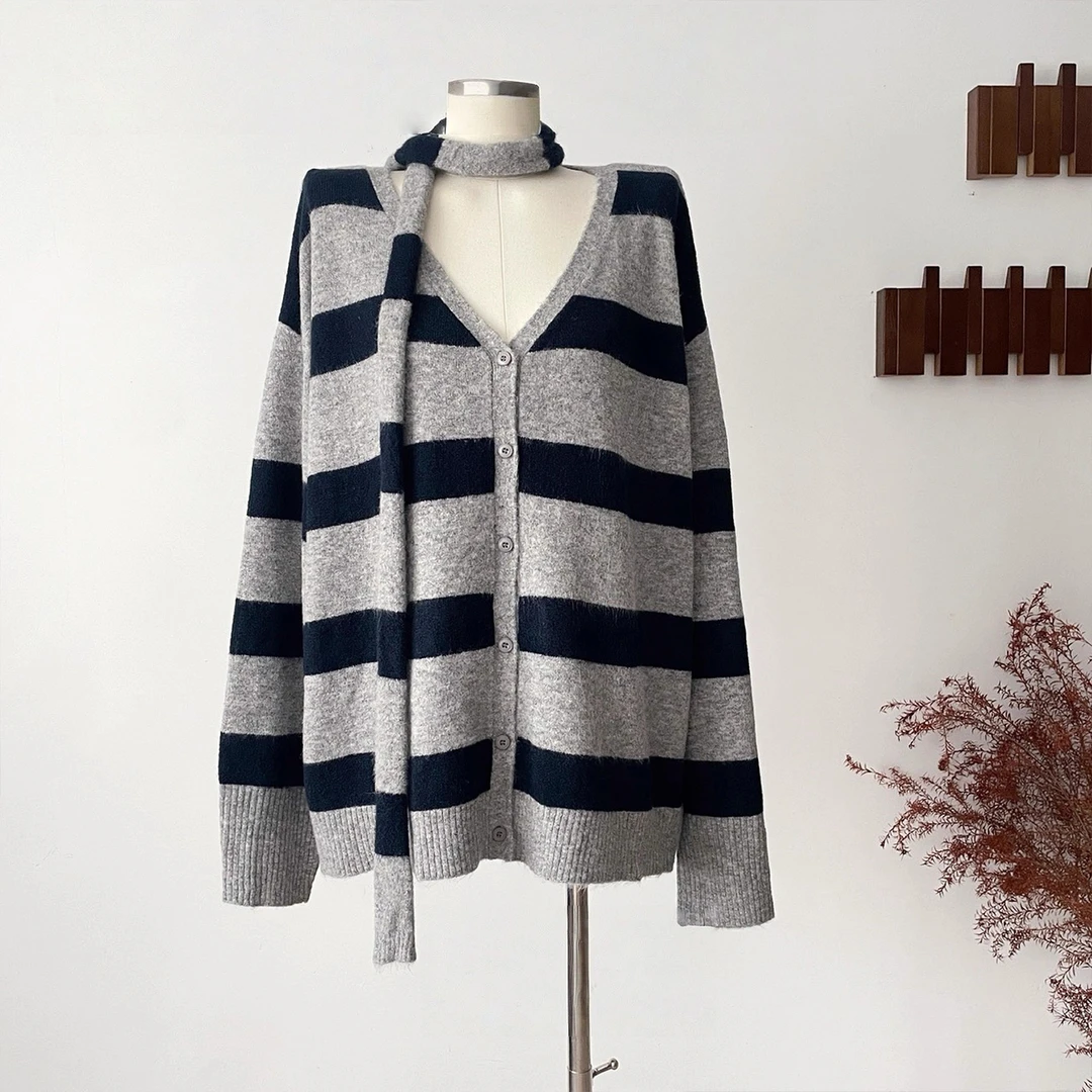 法式小香风撞色条纹针织外套女2025秋季新款V领宽松长袖针织开衫