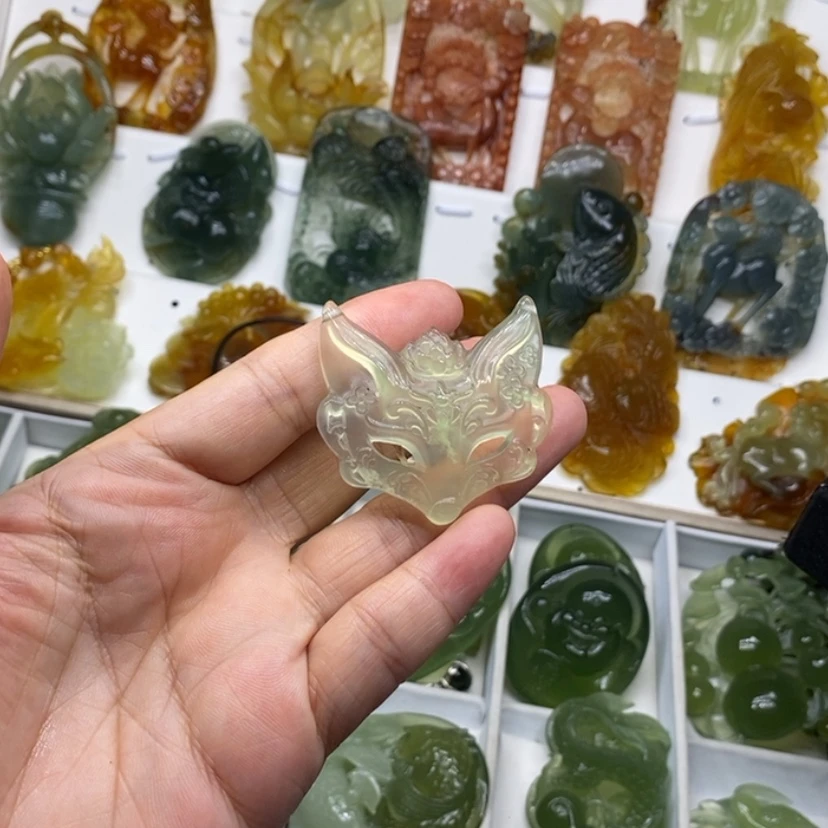 【闪购商品】蛇纹石玉未镶嵌颈饰