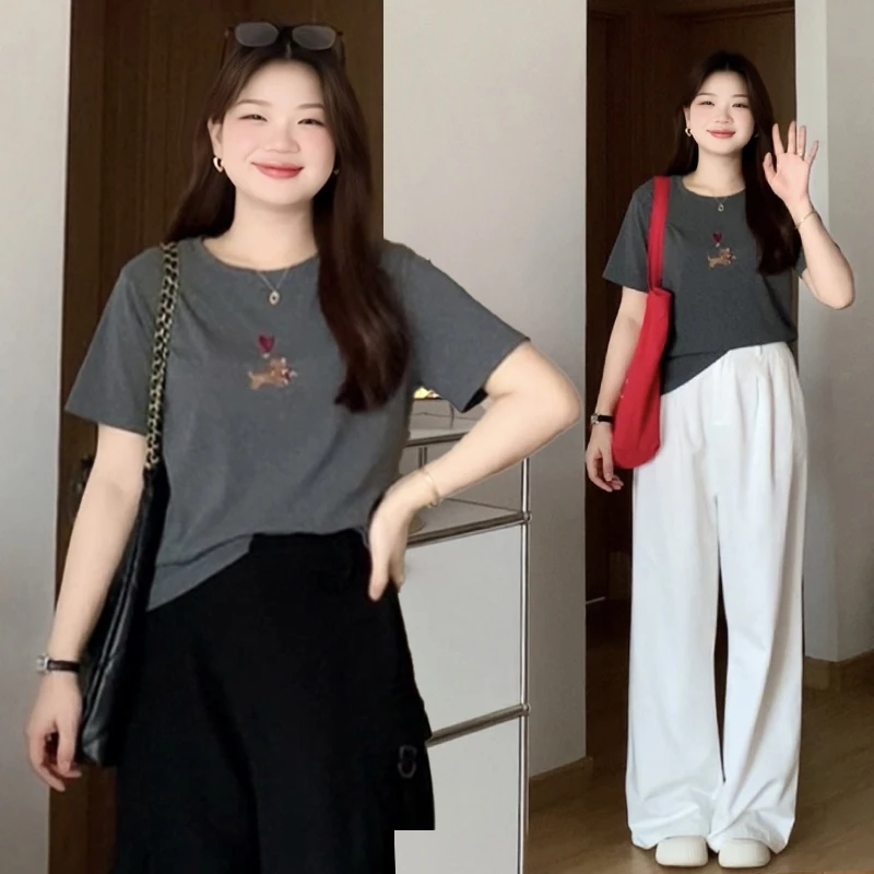 微胖的喵喵 大码mm夏季显瘦休闲百搭正肩刺绣圆领短袖T恤上衣5291