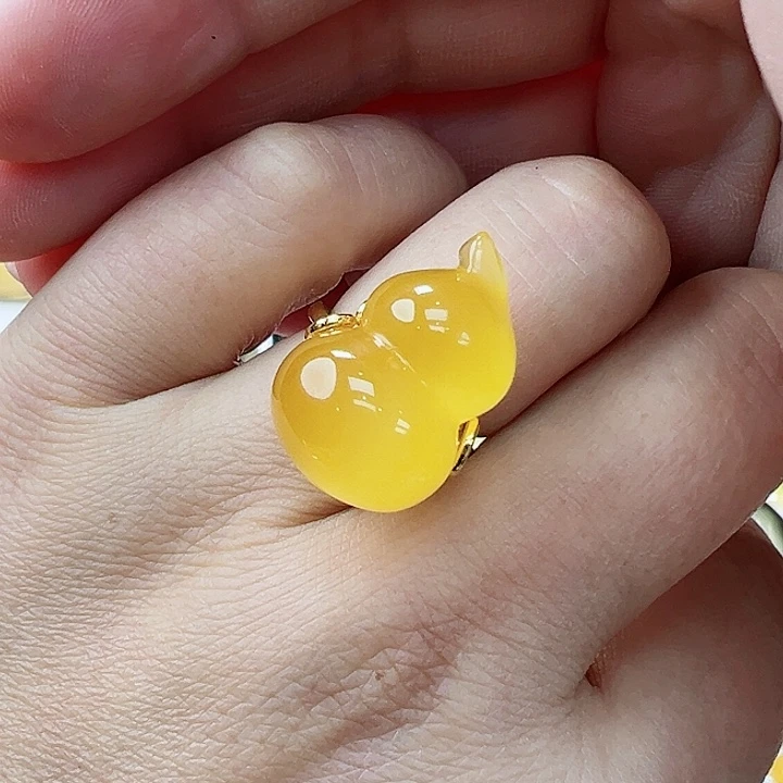 琥珀未镶嵌珠宝奇石