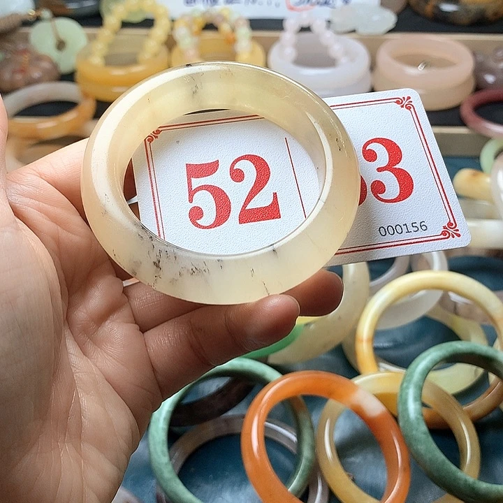 石英质玉（黄龙玉）未镶嵌手镯