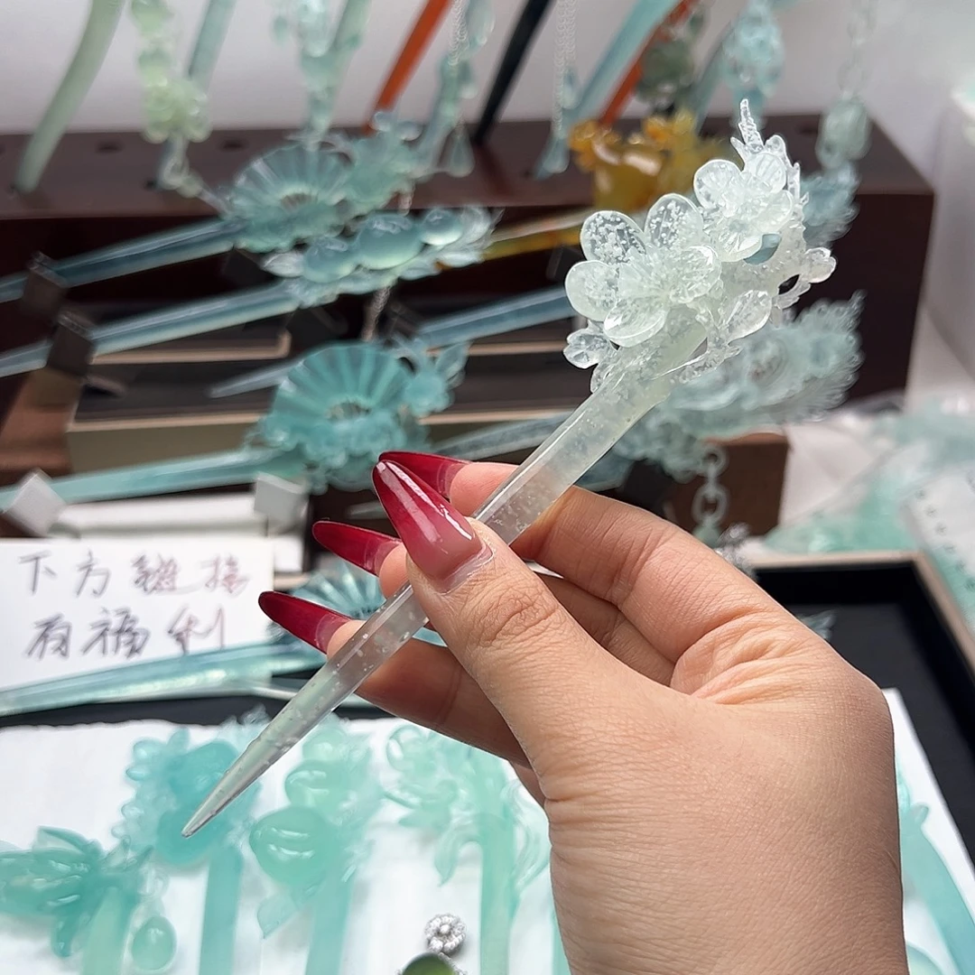 蛇纹石玉未镶嵌发饰