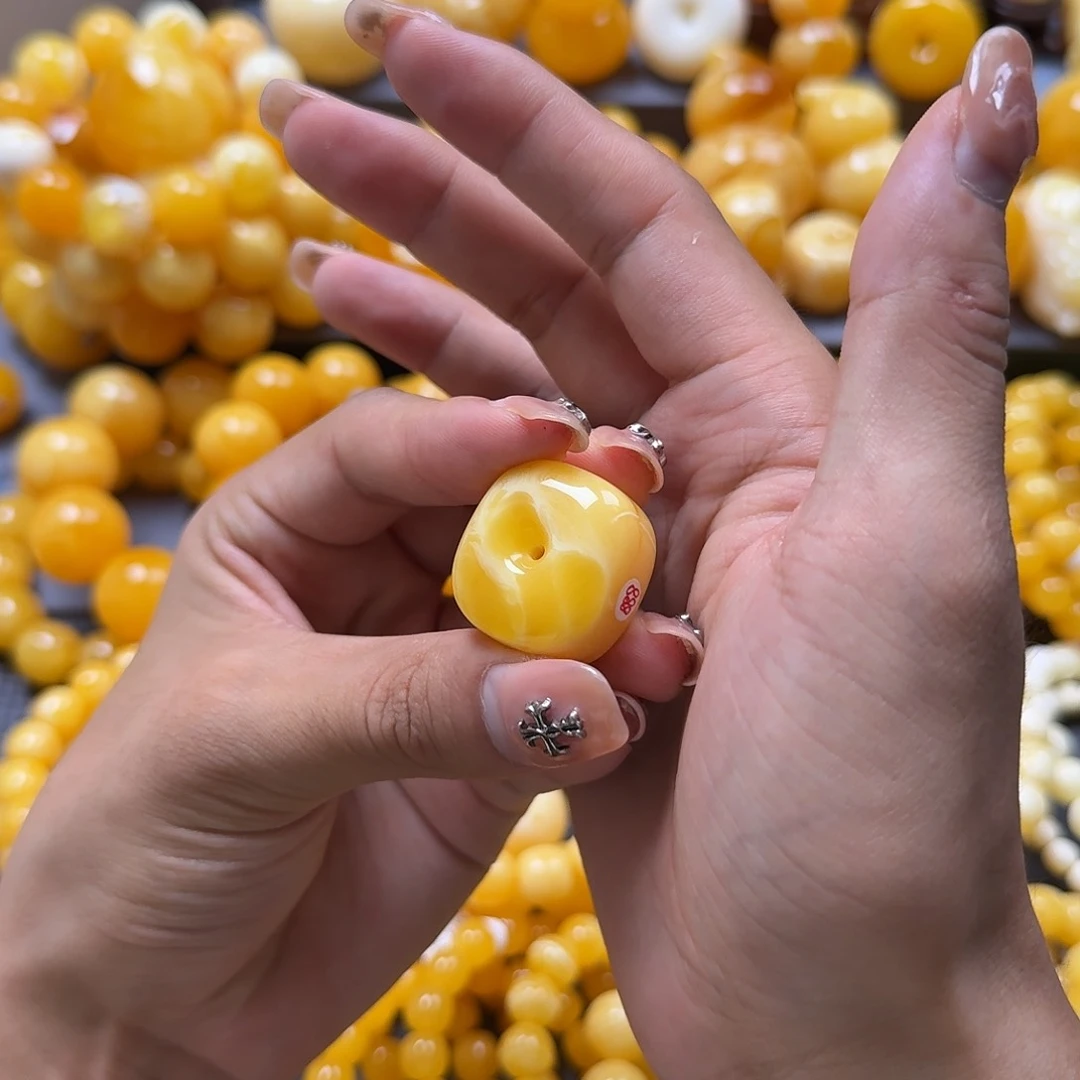 未镶嵌蜜蜡珠宝奇石