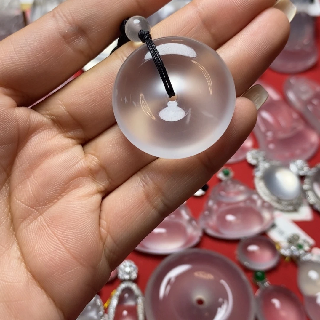 古***茶石英质玉未镶嵌吊坠