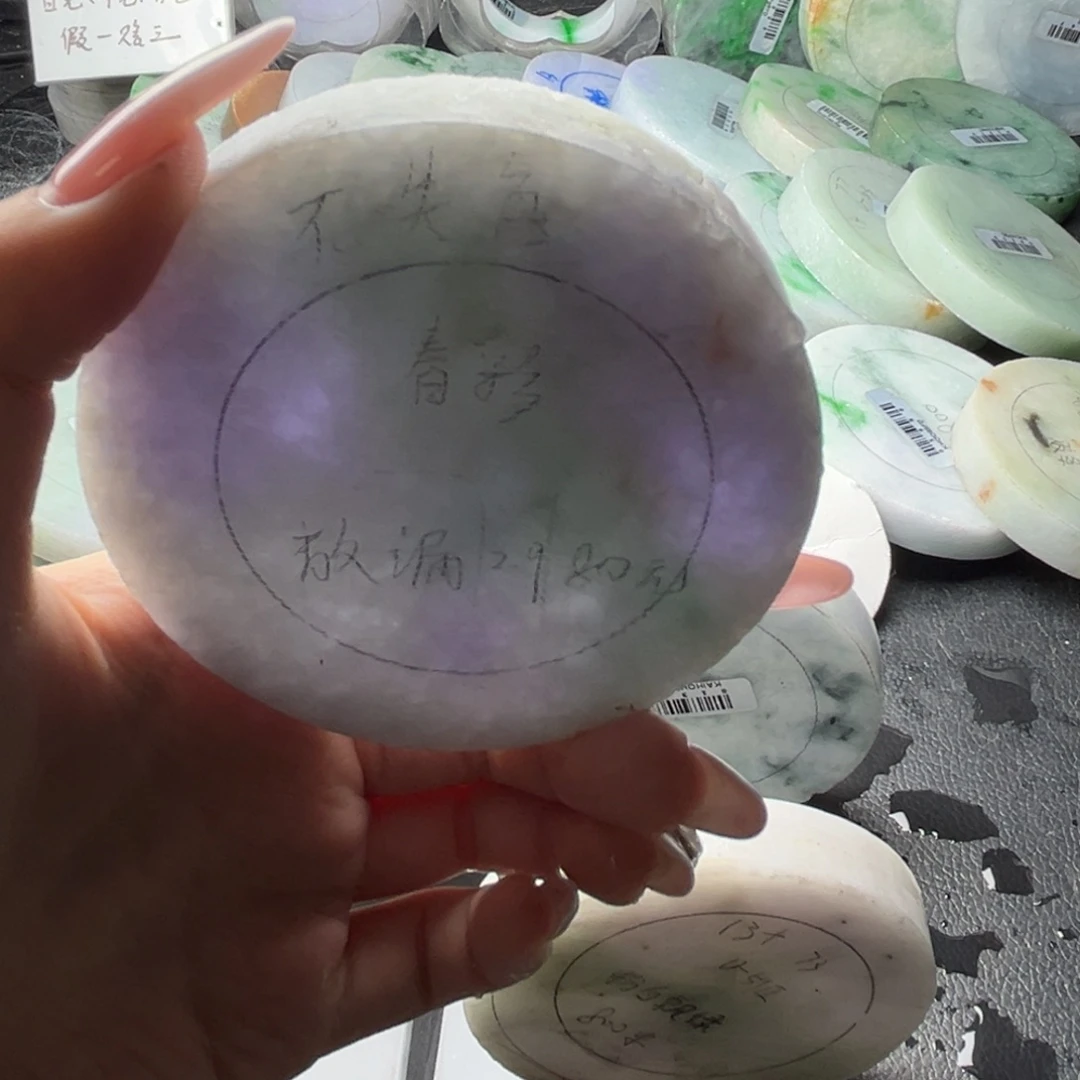 定制翡翠未镶嵌翡翠