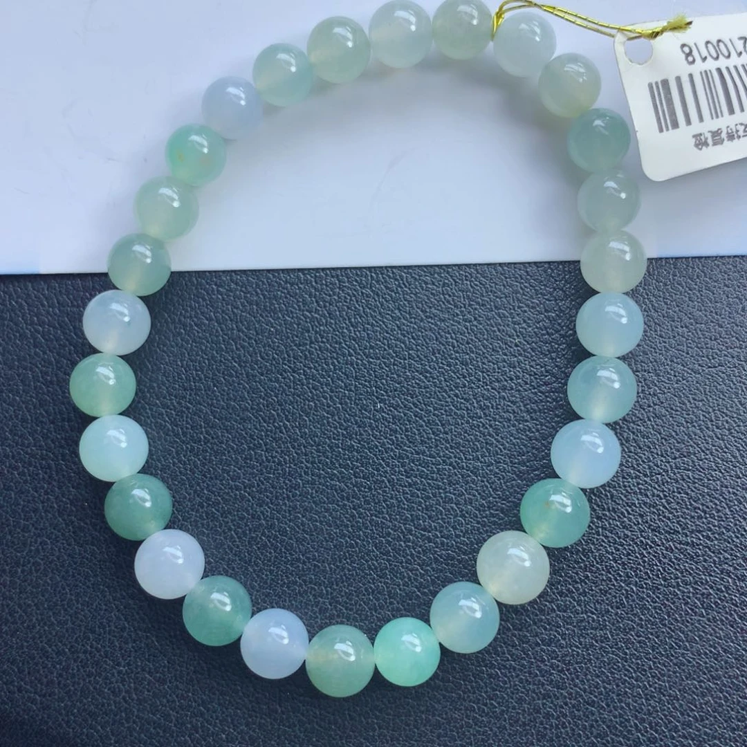 翡翠颈饰未镶嵌手串