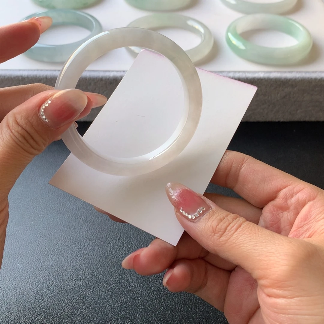 翡翠未镶嵌手镯53.7正