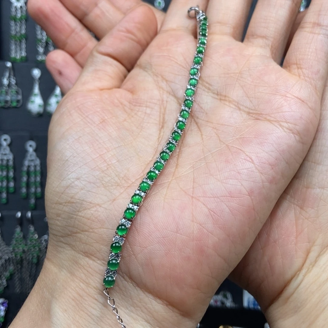 虫***妈翡翠银S925镶嵌耳饰