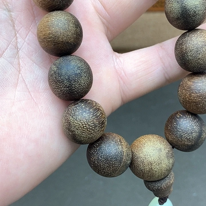 腾***飞沉香沉香碎屑越南芽庄野生白奇39