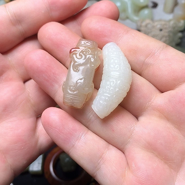 和田玉未镶嵌挂件福*人