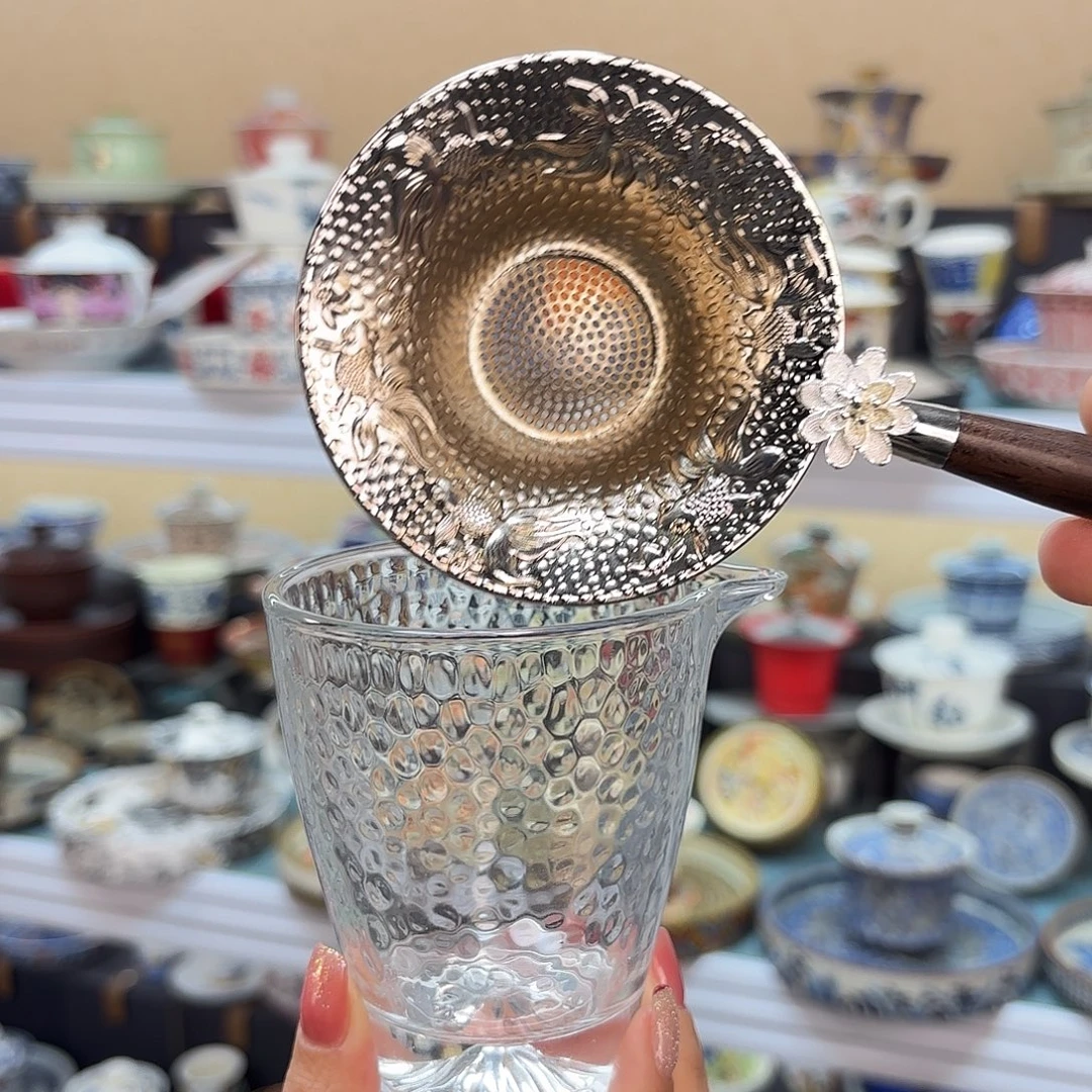 盖碗里的水煮开了