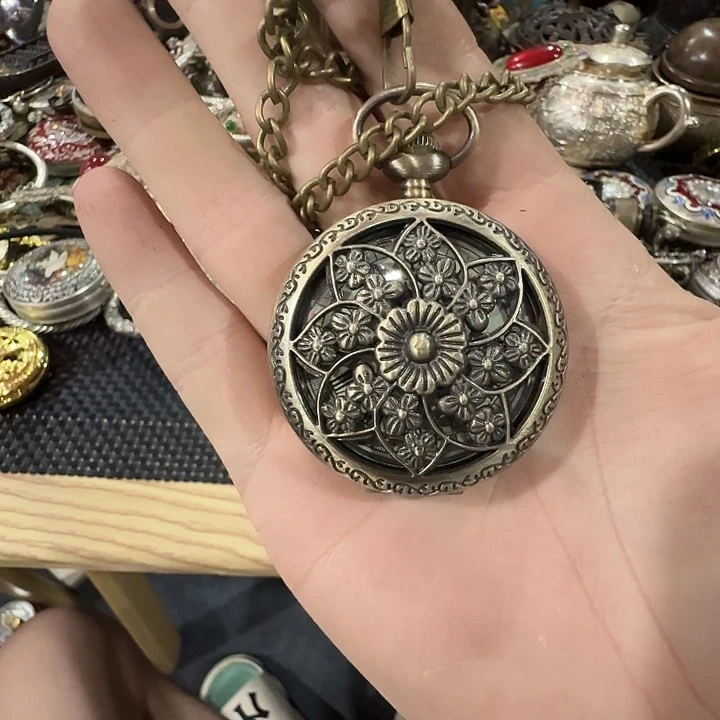 瓷片青花瓷器小盖子放漏个