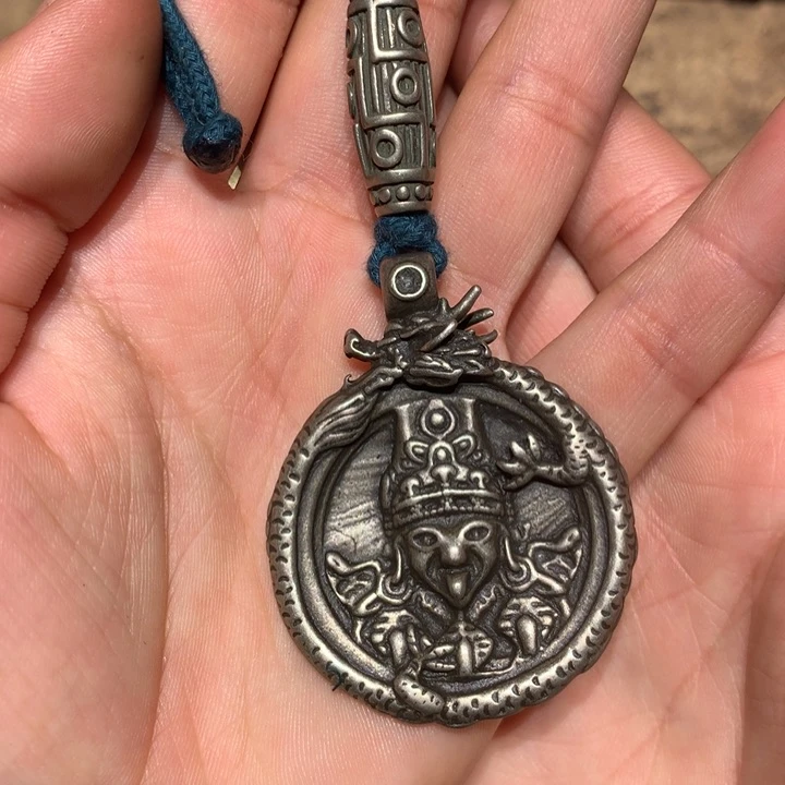 琉璃颈饰喜欢的朋友