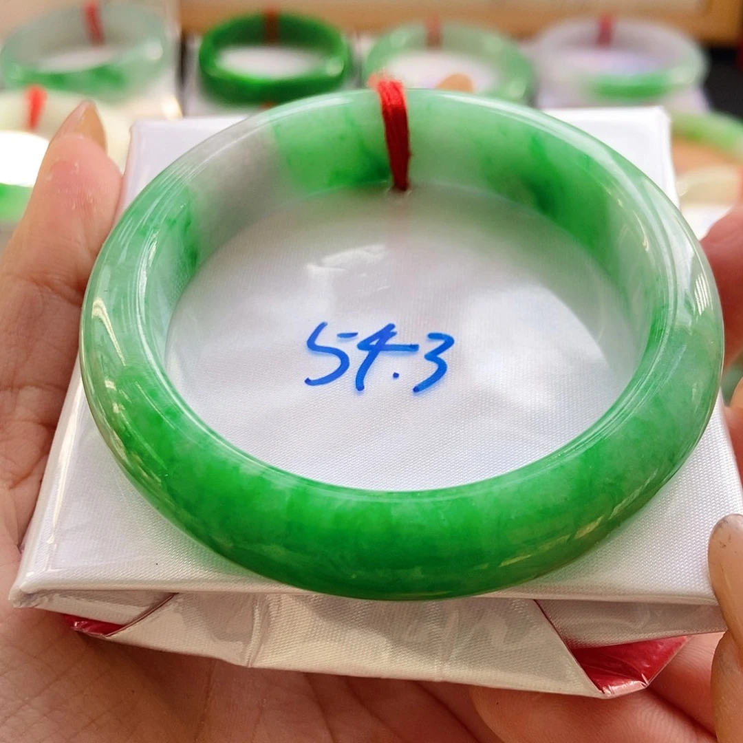 未镶嵌手镯翡翠。****e分