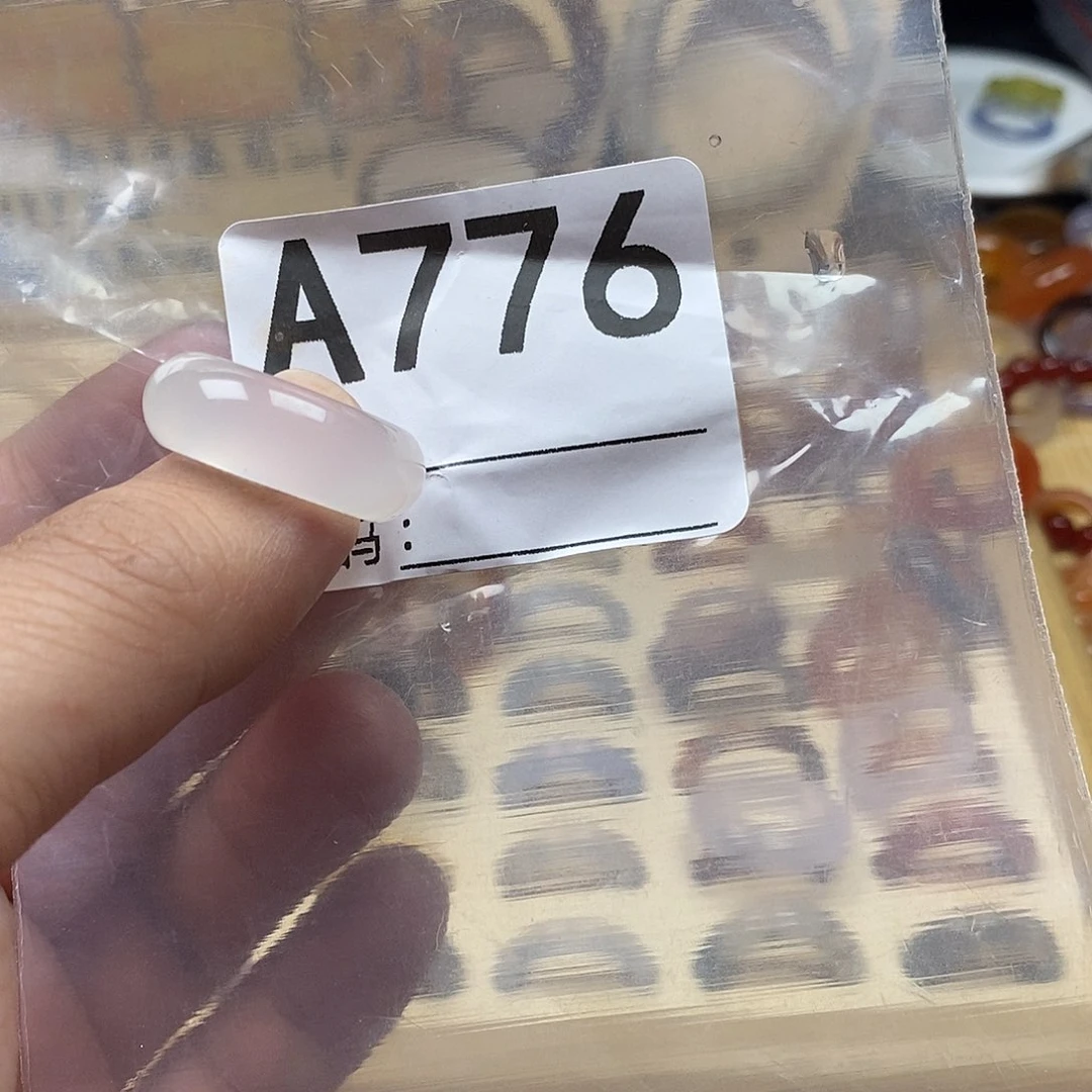 玛瑙/玉髓戒圈未镶嵌一**子