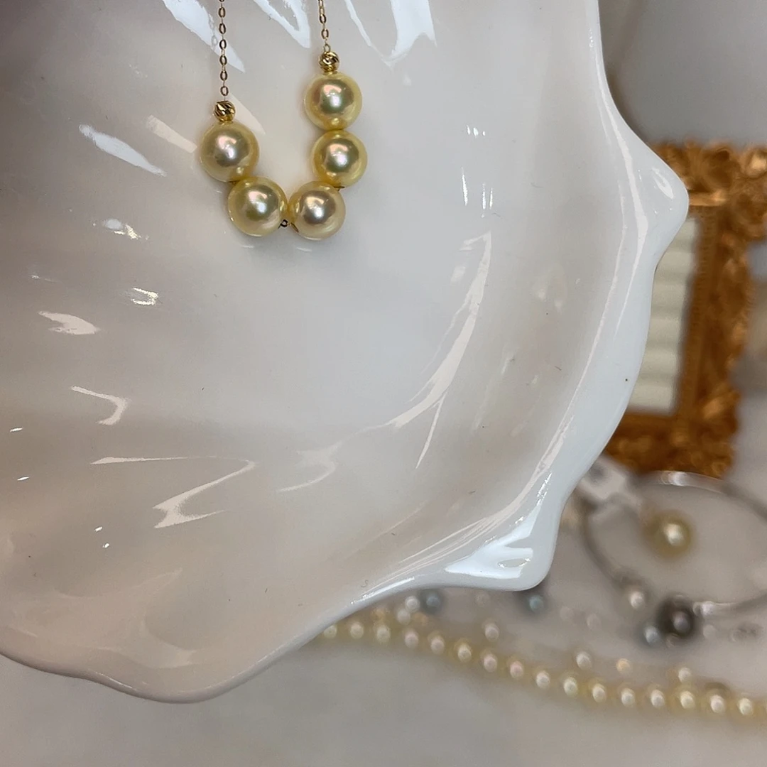 18K金镶嵌颈饰海水珍珠