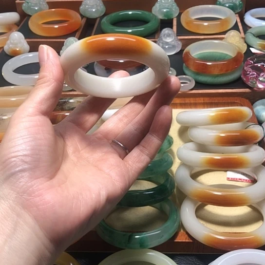 奶***️石英岩玉合金手镯