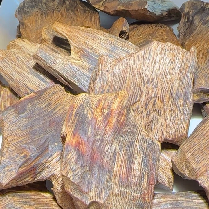 沉香手把件海南老白棋块料50克