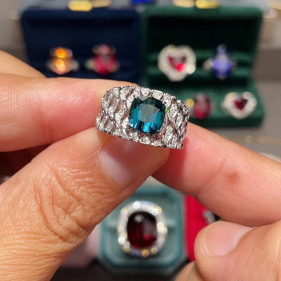 碧玺戒指18K金镶嵌2.47ct